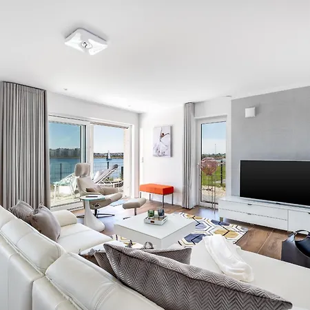 Ebbe Und Flut- Direkt Am Wasser, Hafenblick, Fahrstuhl, Sauna, Ueberdachte Terrasse