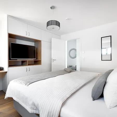 Ebbe Und Flut- Direkt Am Wasser, Hafenblick, Fahrstuhl, Sauna, Ueberdachte Terrasse Apartamento *