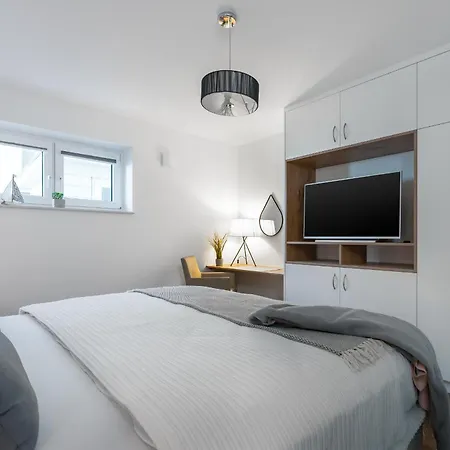 Ebbe Und Flut- Direkt Am Wasser, Hafenblick, Fahrstuhl, Sauna, Ueberdachte Terrasse Apartamento Olpenitz