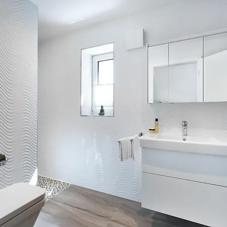 Ebbe Und Flut- Direkt Am Wasser, Hafenblick, Fahrstuhl, Sauna, Ueberdachte Terrasse *
