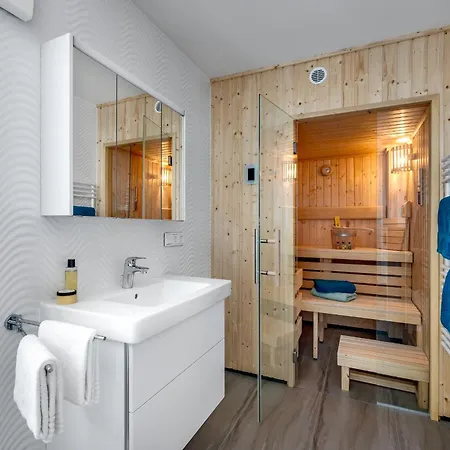 Ebbe Und Flut- Direkt Am Wasser, Hafenblick, Fahrstuhl, Sauna, Ueberdachte Terrasse Apartamento Olpenitz