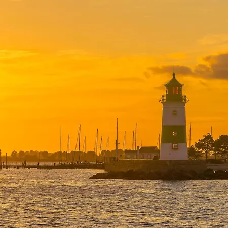 Apartamento Ebbe Und Flut- Direkt Am Wasser, Hafenblick, Fahrstuhl, Sauna, Ueberdachte Terrasse